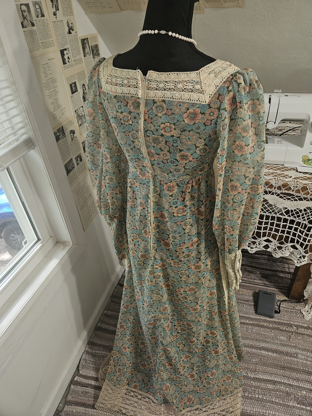 Gunne Sax by Jessica Black Label Sunflower Dress - Picture 6 of 8